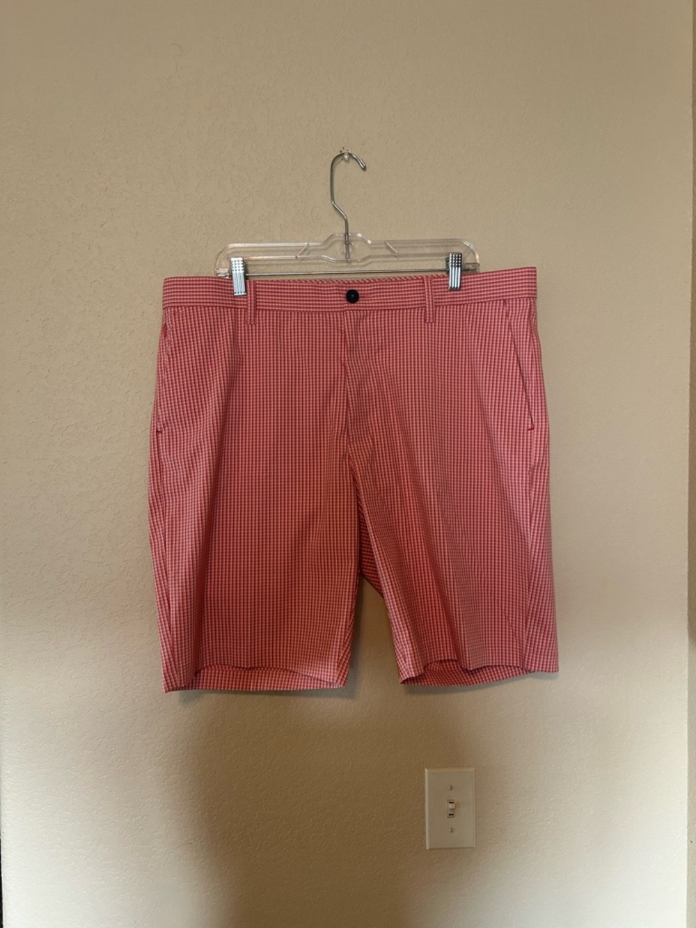 Tommy Bahama Ace Fairway 10” Flat Front Short 38